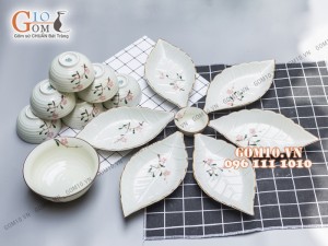 Set 6 đĩa lá gân men kem vẽ hoa Đào xếp cánh hoa