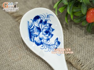 Thìa canh men cổ vẽ hoa sen