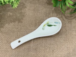 Thìa canh men kem vẽ Trúc Chuồn