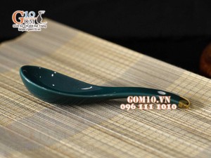 Thìa cơm men màu xanh kẻ chỉ