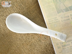 Thìa cơm men trắng trơn