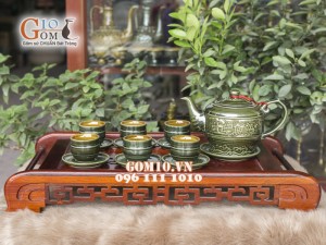 Trà men lục cổ khắc phố cổ Trà men lục cổ khắc phố cổ