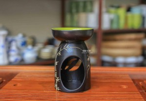 Trầm cao men gốm khắc trúc lòng xanh