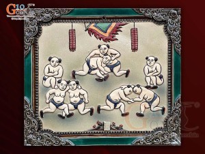 Tranh gốm đắp nổi điệu Đấu Vật viền ngọc, 38x34cm Tranh gốm đắp nổi điệu Đấu Vật viền ngọc, 38x34cm