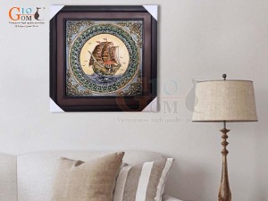 Tranh gốm đắp nổi Thuận Buồm Xuôi Gió, 50x50cm Tranh gốm đắp nổi Thuận Buồm Xuôi Gió, 50x50cm