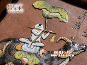 Tranh gốm đất đỏ họa tiết chăn trâu thổi sáo, 45x55cm