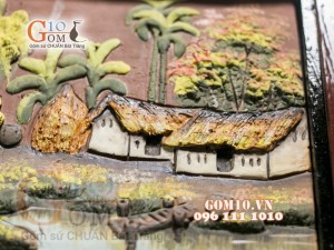 Tranh gốm đất đỏ họa tiết Chị em, 45x55cm