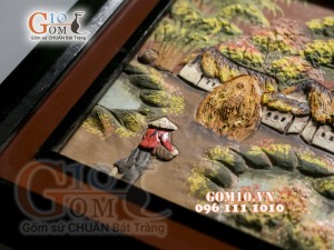 Tranh gốm đất đỏ họa tiết Làng quê, 45x55cm