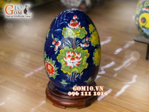 Trứng phong thủy nền xanh vẽ hoa sen 28cm