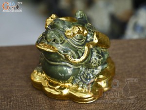 Tượng Cóc Tài Lộc men ngọc dát vàng, dài 18cm