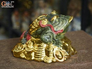 Tượng Cóc Tài Lộc men ngọc dát vàng, dài 20cm