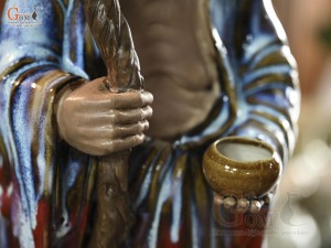 Tượng Đạt Ma quá hải áo xanh men hoả biến, cao 65cm