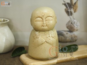 Tượng gốm An Nhiên màu vàng, cao 20cm
