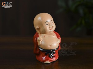 Tượng gốm Chú Tiểu Hoan Hỷ cao 10cm (Màu ngẫu nhiên)
