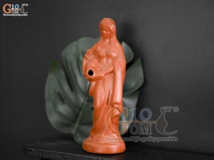 Tượng gốm cô gái đổ nước, cao 15cm