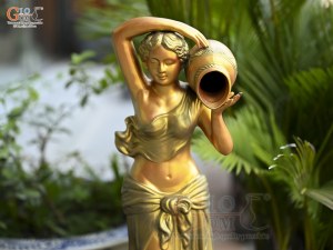 Tượng gốm cô gái đổ nước màu đồng cao 51cm