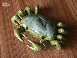 Tượng gốm con cua men xanh, 25cm