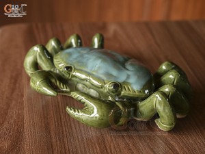 Tượng gốm con cua men xanh, 25cm