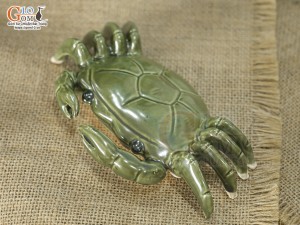 Tượng gốm cua sứ men xanh dài 18cm