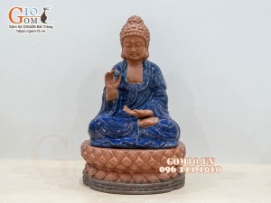 Tượng gốm đất đỏ dáng Phật Bà Quan Âm, cao 26cm