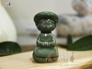 Tượng gốm Em bé Việt Nam men hỏa biến, cao 9cm (Bé gái ngồi)