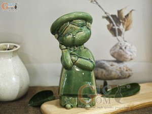 Tượng gốm Em bé Việt Nam men hỏa biến, cao 24cm