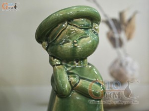 Tượng gốm Em bé Việt Nam men hỏa biến, cao 24cm