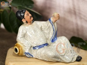 Tượng gốm Lý Bạch say trăng men rạn, dài 23cm