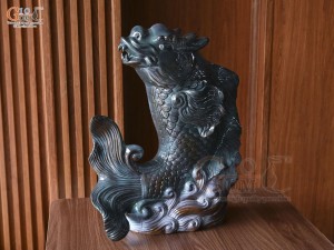 Tượng gốm men màu xanh Cá Chép Hóa Rồng, cao 54cm