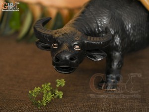 Tượng gốm Mục Đồng cưỡi trâu, dài 32cm