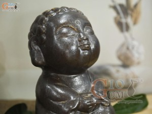 Tượng gốm ngồi An Nhiên màu nâu, cao 20cm