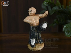 Tượng gốm võ sư La Hán xanh, cao 16.5cm (thế 3)