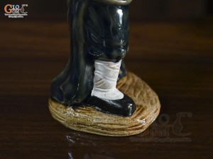 Tượng gốm võ sư La Hán xanh, cao 16.5cm (thế 3)