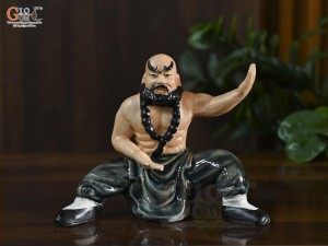 Tượng gốm võ sư xanh, cao 13.5cm (thế 2)