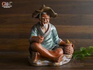 Tượng Lã Vọng câu cá gốm đỏ, cao 27cm