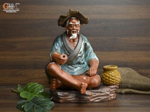 Tượng Lã Vọng câu cá gốm đỏ, cao 27cm