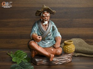 Tượng Lã Vọng câu cá gốm đỏ, cao 27cm