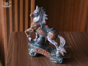 Tượng linh vật ngựa tài lộc, kích thước 24x28cm