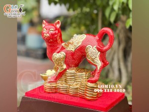 Tượng Linh vật Quý Mão màu đỏ, vẽ vàng cao cấp, cao 22x20cm