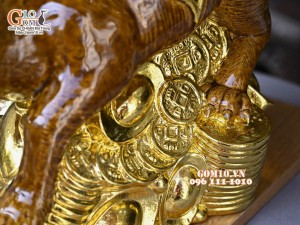 Tượng Linh vật Quý Mão màu nâu, dát vàng cao cấp, cao 33x37cm