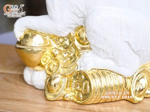 Tượng Linh vật Quý Mão màu trắng, dát vàng cao cấp, cao 28x18cm