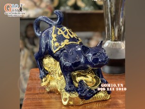 Tượng Linh vật Quý Mão màu xanh coban, dát vàng cao cấp, cao 33x37cm