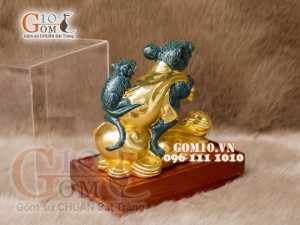 Tượng Linh vật tài lộc Canh Tý dát vàng màu xanh rêu cao 16cm