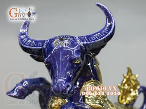 Tượng Linh vật tài lộc Tân Sửu màu xanh coban vẽ vàng cao cấp, cao 43cm
