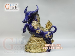 Tượng Linh vật tài lộc Tân Sửu màu xanh coban vẽ vàng cao cấp, cao 43cm