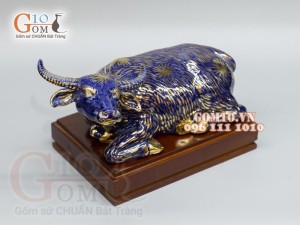 Tượng Linh vật tài lộc Tân Sửu màu xanh dương vẽ vàng cao 11,5 cm