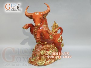 Tượng Linh vật tài lộc Tân Sửu vẽ vàng cao cấp, cao 43cm