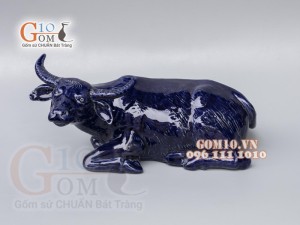 Tượng Linh Vật Trâu màu xanh coban dáng nằm  cao 11,5cm