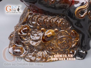 Tượng linh vật Trâu Tài Lộc đỏ đen cao 43cm