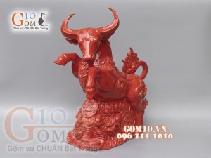 Tượng linh vật Trâu Tài Lộc màu đỏ cao 43cm